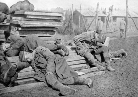 Exhausted German prisoners of war during WWI