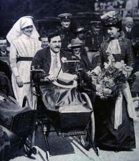 Queen Alexandra of Great Britain visits wounded ex-servicemen