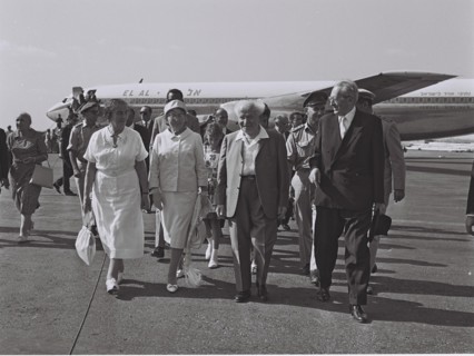 Yitzhak Ben-Zvi welcomed by Prime Minister David Ben-Gurion and Golda Meir