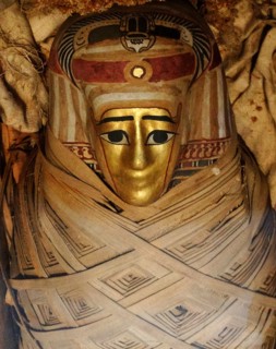Roman-Egyptian mummy with mask for a girl