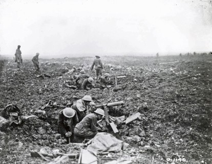 Canadian machine gun squad on Vimy Ridge 1917