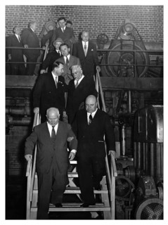Photograph of Juuso Walden and Nikita Khrushchev in Kaipola paper mill