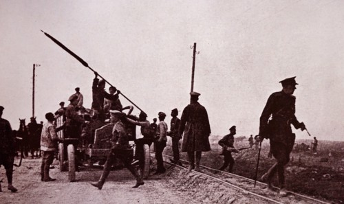 Russian soldiers desert from the front line in WWI