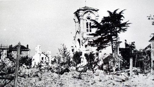 Destruction at the town of Saint-Cyr, 1944