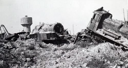 Destruction at the town of Trappes, 1944