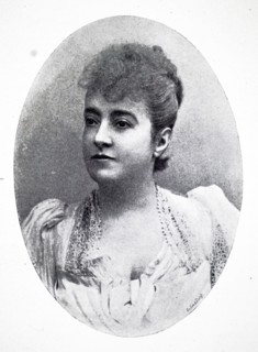 Photographic portrait of Adelina Patti