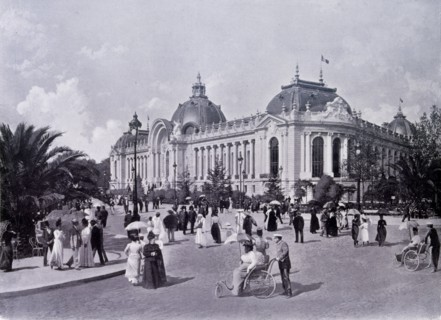Photograph of the Little Palace