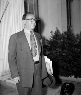 Alexander Sachs, American economist and banker