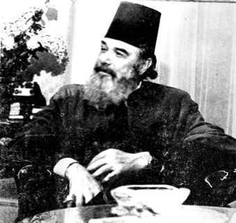 Detail of the front page of  the "Voix du peuple", the newspaper of the Algerian National  Movement