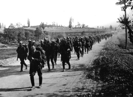 Thessaloniki, an infantry regiment leaving for Athens