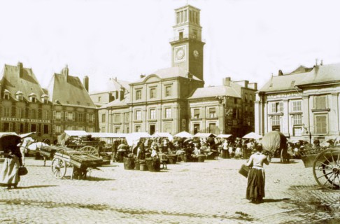 Charleville-Mézières (Ardennes), marketplace