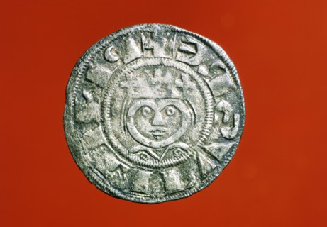 SIlver denier, manufacture of Laon. Philip-Auguste II (1165-1223), crowned bust of the king facing