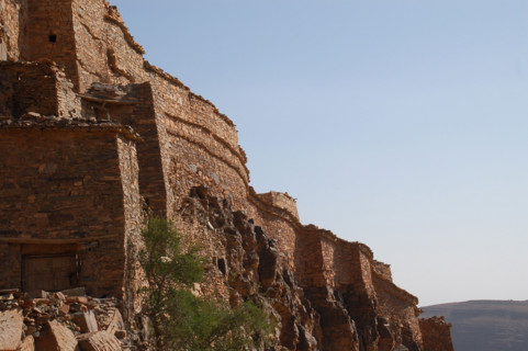 Greniers fortifiés du sud marocain, ou agadirs.