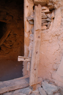 Greniers fortifiés du sud marocain, ou agadirs.