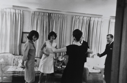 Lee Radziwill and Jackie Kennedy, 1962