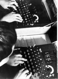 Femmes travaillant sur la machine Enigma, 1943