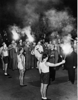 Premier relai de la torche olympique à Berlin, 1936