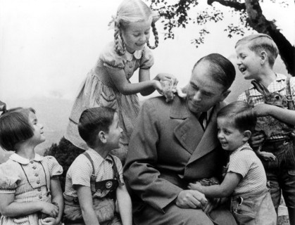 Albert Speer et ses enfants, 1943