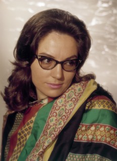 Nana Mouskouri
