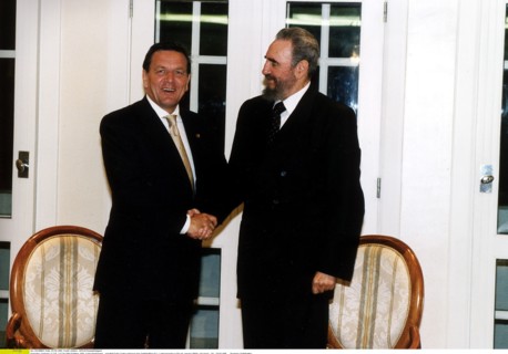 Gerhard Schröder avec Fidel Castro