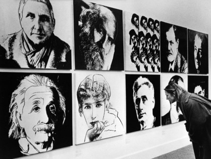 Galerie exposant des oeuvres d'Andy Warhol