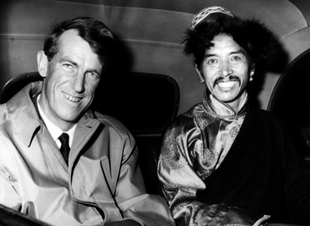 Sir Edmund Hillary et son sherpa Tensing Norgay, décembre 1960