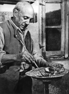 Pablo Picasso dans son atelier, 1948