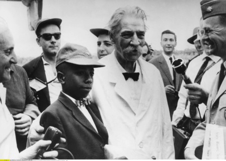 Albert Schweitzer et Bobby Hill