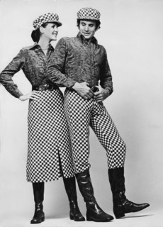 Rock und Hose aus Wollstoff