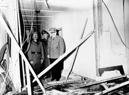 Adolf Hitler et Benito Mussolini au "Wolfsschanze" après l'attentat manqué du 20 juillet