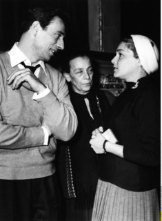 Yves Montand, Helene Weigel, Simone Signoret