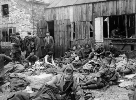 Prisonniers français retenus près de Le Cateau