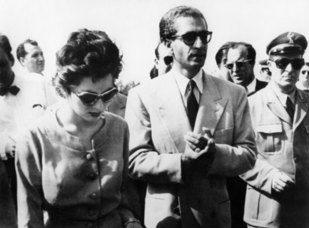Mohammed Reza Shah Pahlavi et sa seconde épouse la princesse Soraya Esfandiary