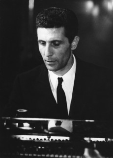 Gilbert Bécaud