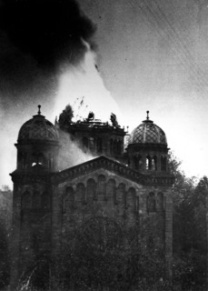 La synagogue de Landau incendiée lors de la Nuit de Cristal, 1938