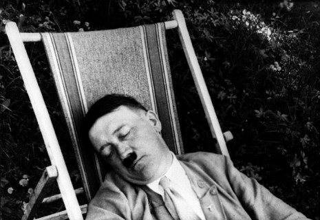Adolf Hitler se reposant