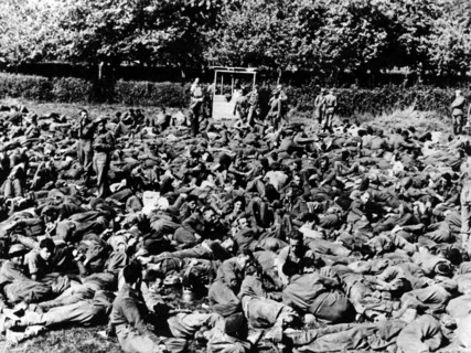 WW II, France: Dieppe Raid, allied POWs, August 1942