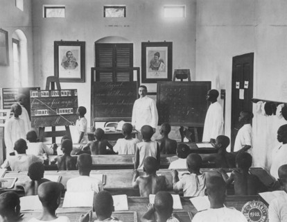 Classe dans une école coloniale allemande, 1903