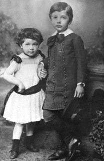 Albert Einstein et sa soeur Maria, enfants