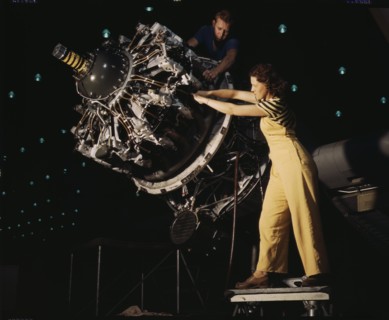 Usine Douglas Aircraft, 1942