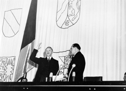 Konrad Adenauer, premier chancelier de la RFA, 1949