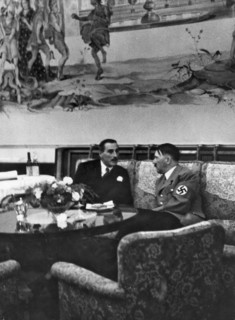 Adolf Hitler et Nevile Henderson, 1937