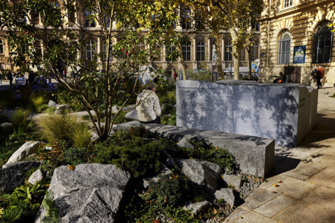 Jardin du 13 Novembre 2015 à Paris