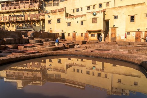 Leather dyeing tanks