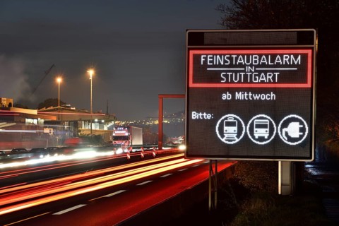 Information sign fine particles alarm on the motorway