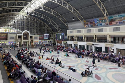 Waiting passengers in the historic station concourse from 1916