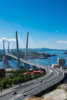 Overlook over Vladivostok and the new Zolotoy Bridge