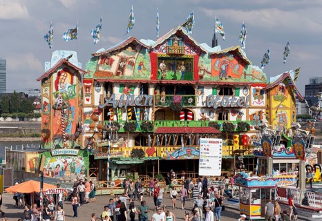 Attraction Alpenhotel Rasch on the Rheinkirmes