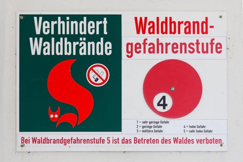 Shield to Forest Fire Warning Level 4