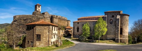 Saint-Ilpize castle